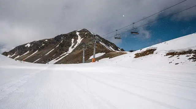 Skiing Queenstown: the season guide